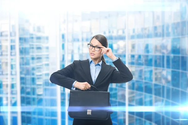 Portrait of business woman with case — Stock Photo, Image