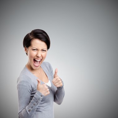 Başparmak kız vazgeçmez