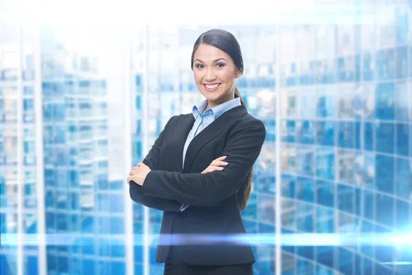 Mujer de negocios con las manos cruzadas — Foto de Stock