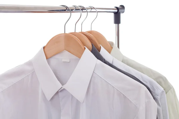 Kleren hanger met shirts — Stockfoto