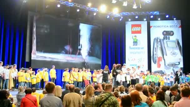 Robotlar Festivali Robotica 2015 yılında Kiev, Ukrayna. 69794 — Stok video