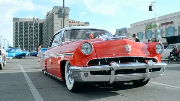 Mobil vintage merah, Viva Las Vegas Car Show 2016 di Las Vegas, Amerika Serikat . — Stok Video