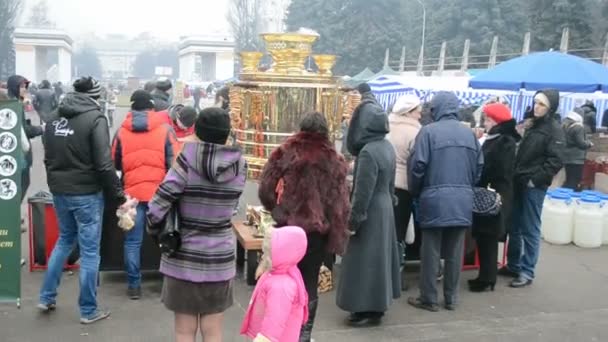 Celebrazione di Shrovetide (Maslenitsa) a Kiev, Ucraina . — Video Stock