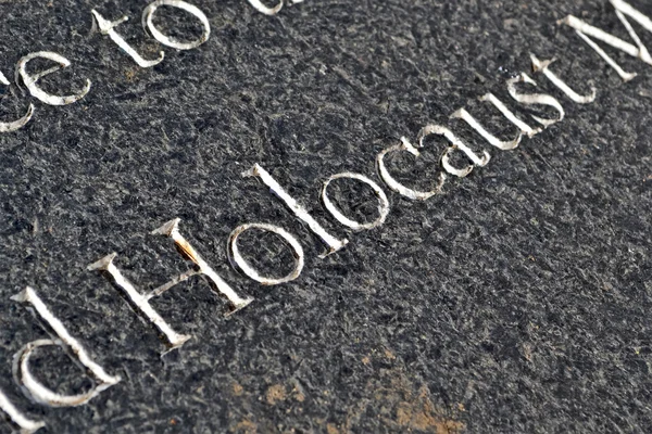 Holocaust-Mahnmal, Nahaufnahme einer Botschaft — Stockfoto