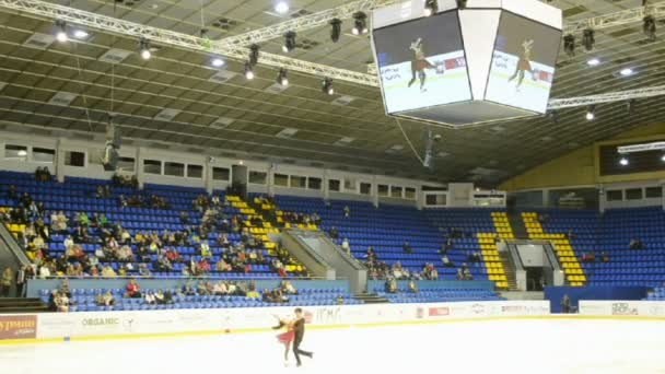 Campeonato Internacional de Esqui UKRAINIAN OPEN 2013 em Kiev, Ucrânia, 35872 — Vídeo de Stock