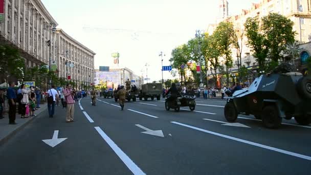 18401. World War II vintage motor-car devoted to Victory Day in Kiev, Ukraine. — Stock Video