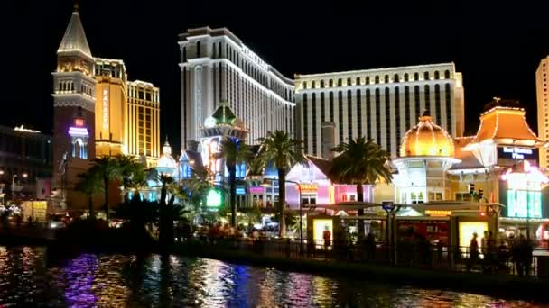 Las Vegas Strip w Las Vegas, Nevada, Stany Zjednoczone Ameryki. — Wideo stockowe