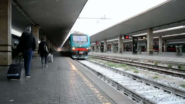 Treinstation Firenze Santa Maria Novella, Florence, Italië. — Stockvideo