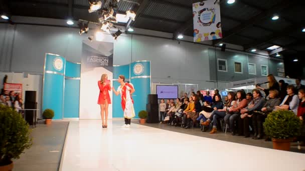 Lingerie Fashion Show by ANABEL ARTO, Kyiv Fashion 2016, Kiev, Ucrânia . — Vídeo de Stock
