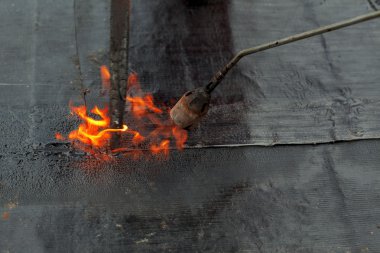 Propan kaynak makinesini dur su yalıtımı rulo çatı montajı