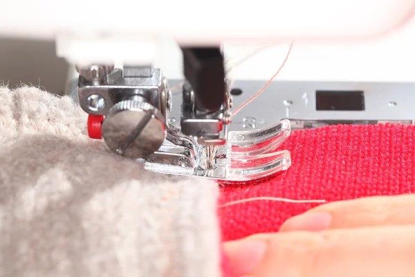 Sewing machine sewing — Stock Photo, Image