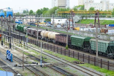 Basketbol Sahası halka tahta gökyüzüne karşı
