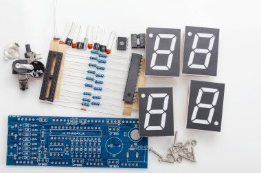 Transistörler, diyotlar, transistörler seti chip