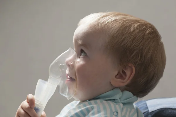 Inhalation child infant under one year — Stock Photo, Image