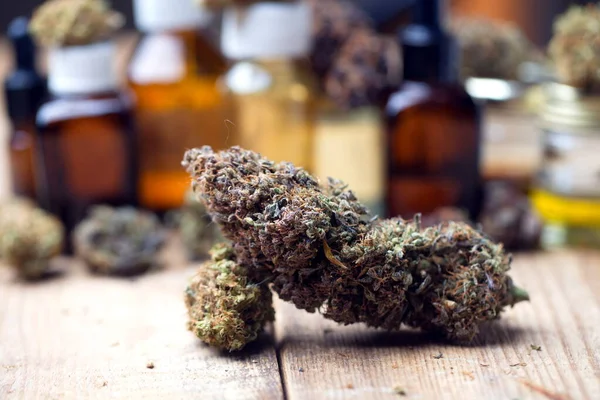 Lékařská Marihuana Cannabis Cbd Konopné Pupeny Medicínský Koncept — Stock fotografie