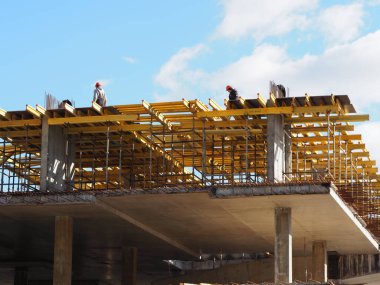 Beyaz Rusya, Minsk, 2021. işyeri inşaat sahası endüstriyel iş..