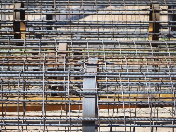 建筑地基钢筋焊接金属结构 — 图库照片