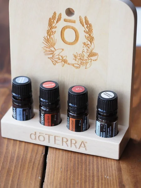 Ουσιαστικό Φυσικό Πετρέλαιο Doterra Φιάλες Λευκορωσία Minsk 2021 — Φωτογραφία Αρχείου