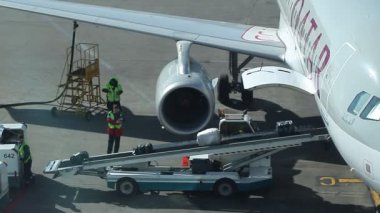 Havaalanında arabalar