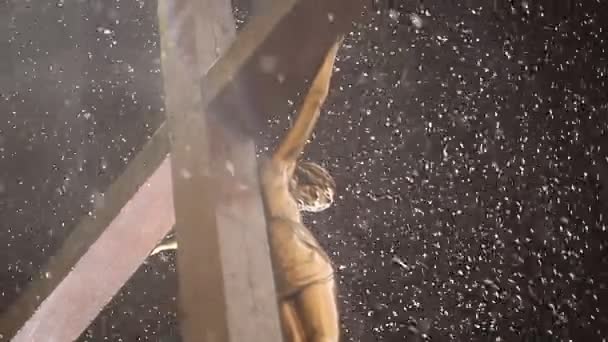 Cruz com Jesus Cristo crucificado — Vídeo de Stock