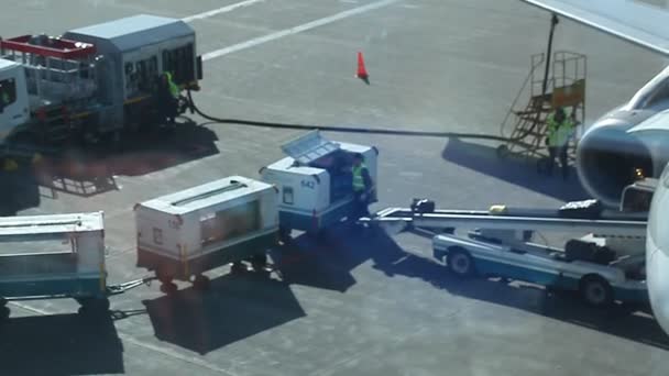 Coches en el aeropuerto — Vídeos de Stock