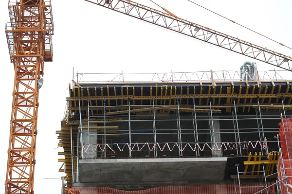 Concrete building under construction — Stock Photo, Image