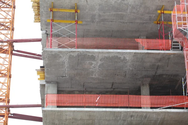 Concrete building under construction — Stock Photo, Image