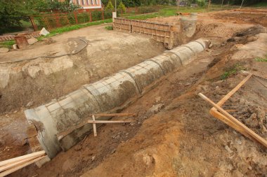 Toplayıcı beton borular