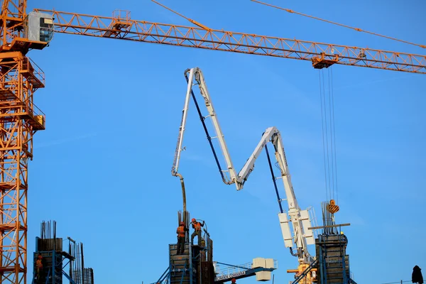 Trabajadores que trabajan en obra — Foto de Stock