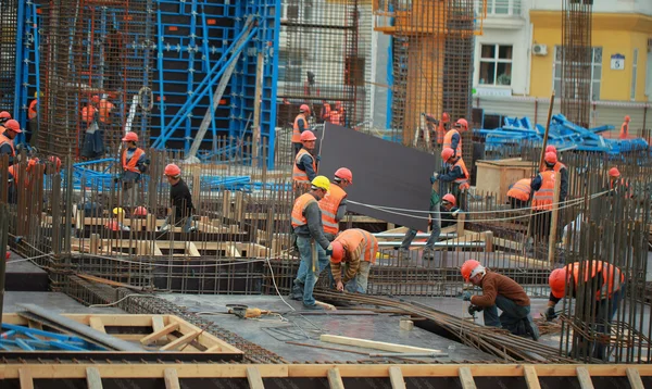 Construcción de un hotel en Minsk — Foto de Stock