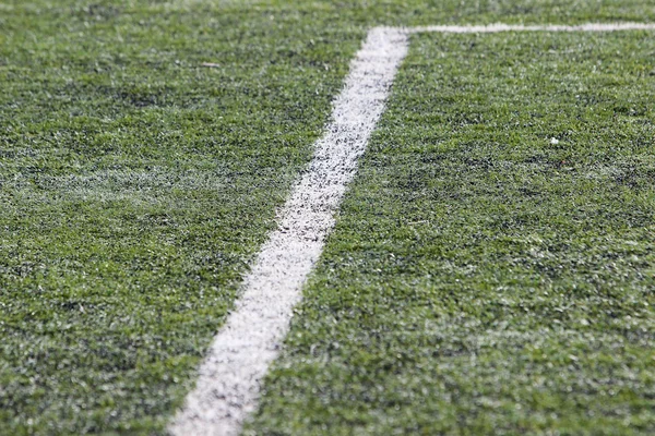 Campo de fútbol con línea blanca — Foto de Stock