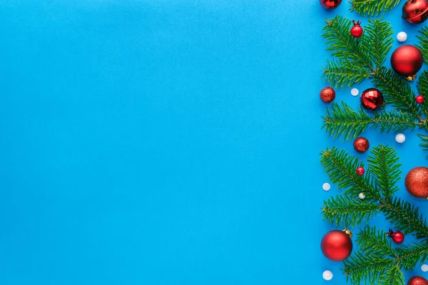 Χριστουγεννιάτικη Κάρτα Εορταστικό Περίγραμμα Από Κλαδιά Ελάτης Πάνω Προβολή Χώρος — Φωτογραφία Αρχείου