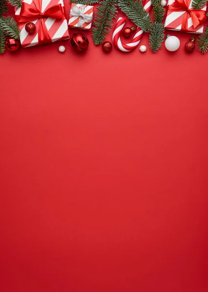 Natale Capodanno Sfondo Rosso Con Bordo Layout Piatto Vista Dall — Foto Stock