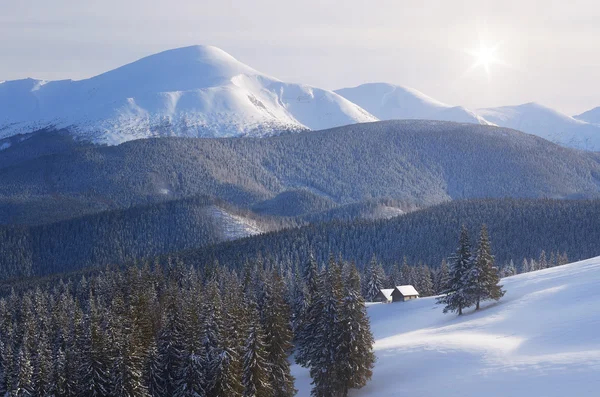 Märchenhafte Winterlandschaft — Stockfoto