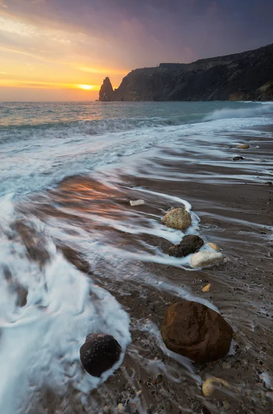 Paesaggio marino con bel tramonto — Foto Stock