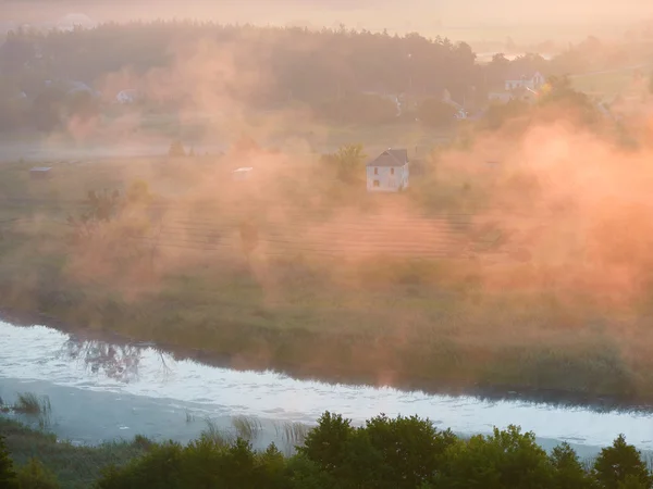 House in the fog — Stock Photo, Image