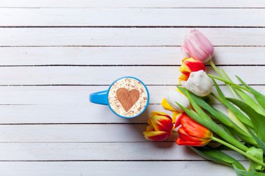 Güzel bir buket lale.