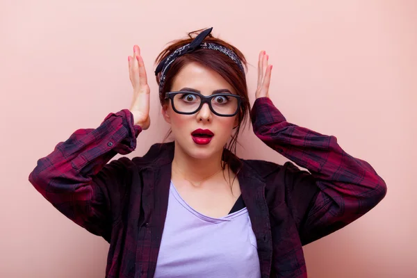 Retrato de uma jovem mulher — Fotografia de Stock