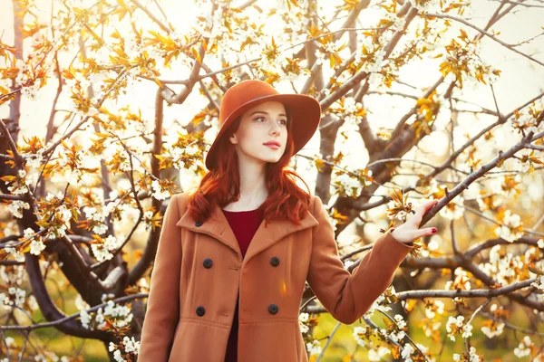 Portrait of a young woman — Stock Photo, Image