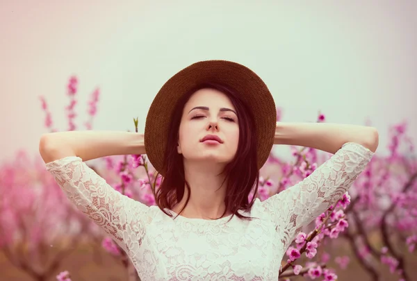 Portrait of young woman — Stock Photo, Image