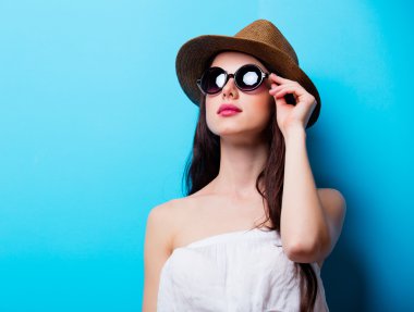 genç bir kadın portresi