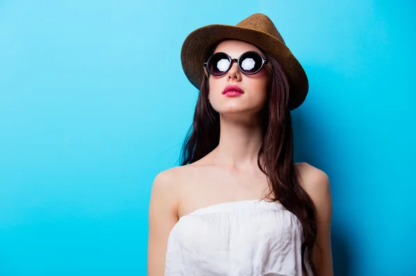 Retrato da jovem mulher — Fotografia de Stock