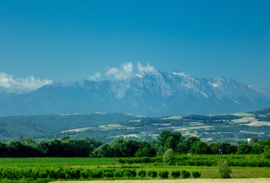  güzel dağ arka plan sahada