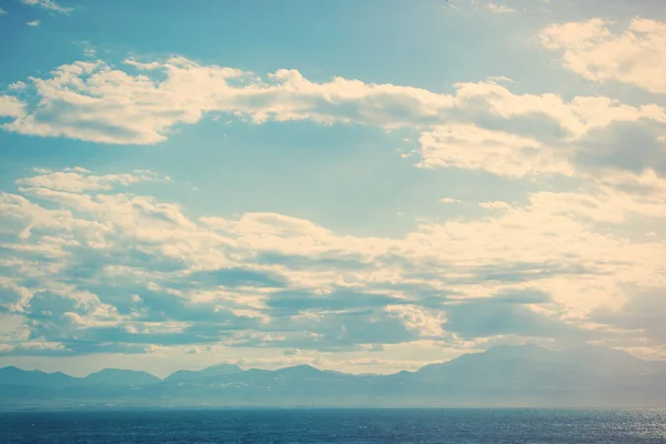 Güzel dağlar ve deniz Yunanistan — Stok fotoğraf