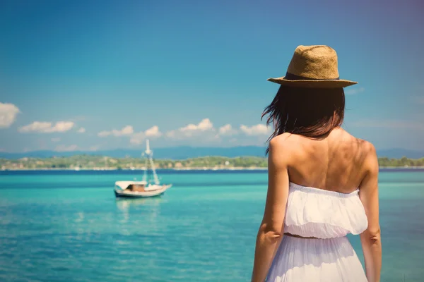 Young woman in Greece — Stock Photo, Image