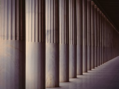 Yunanistan 'da Antik Sütunlar