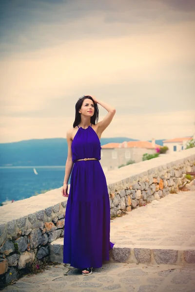 Young woman in Greece — Stock Photo, Image