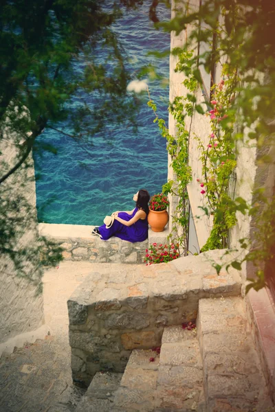 Yunanistan genç kadın — Stok fotoğraf