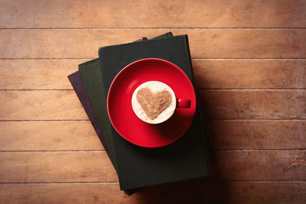 Cup of coffee with heart — Stock Photo, Image