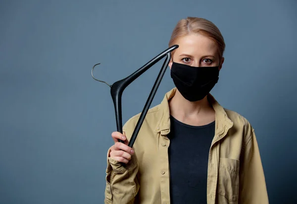 Mulher Máscara Facial Com Cabide Protesto Feminino Polônia — Fotografia de Stock